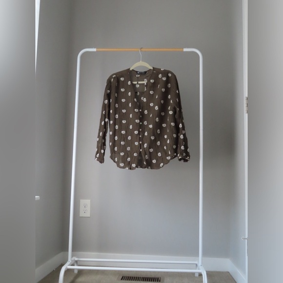 Zara Embroidered Rustic Top - Size XL | Boho Chic & Comfortable - Picture 3 of 3